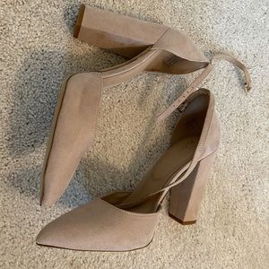 Neude suède Aldo heels